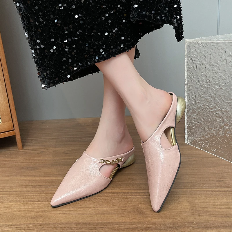 Luxury Retro Pointed Low-heeled Slippers Spring and Autumn New Fashion Metal Chain Decorative Hollow Female Baotou Slippers