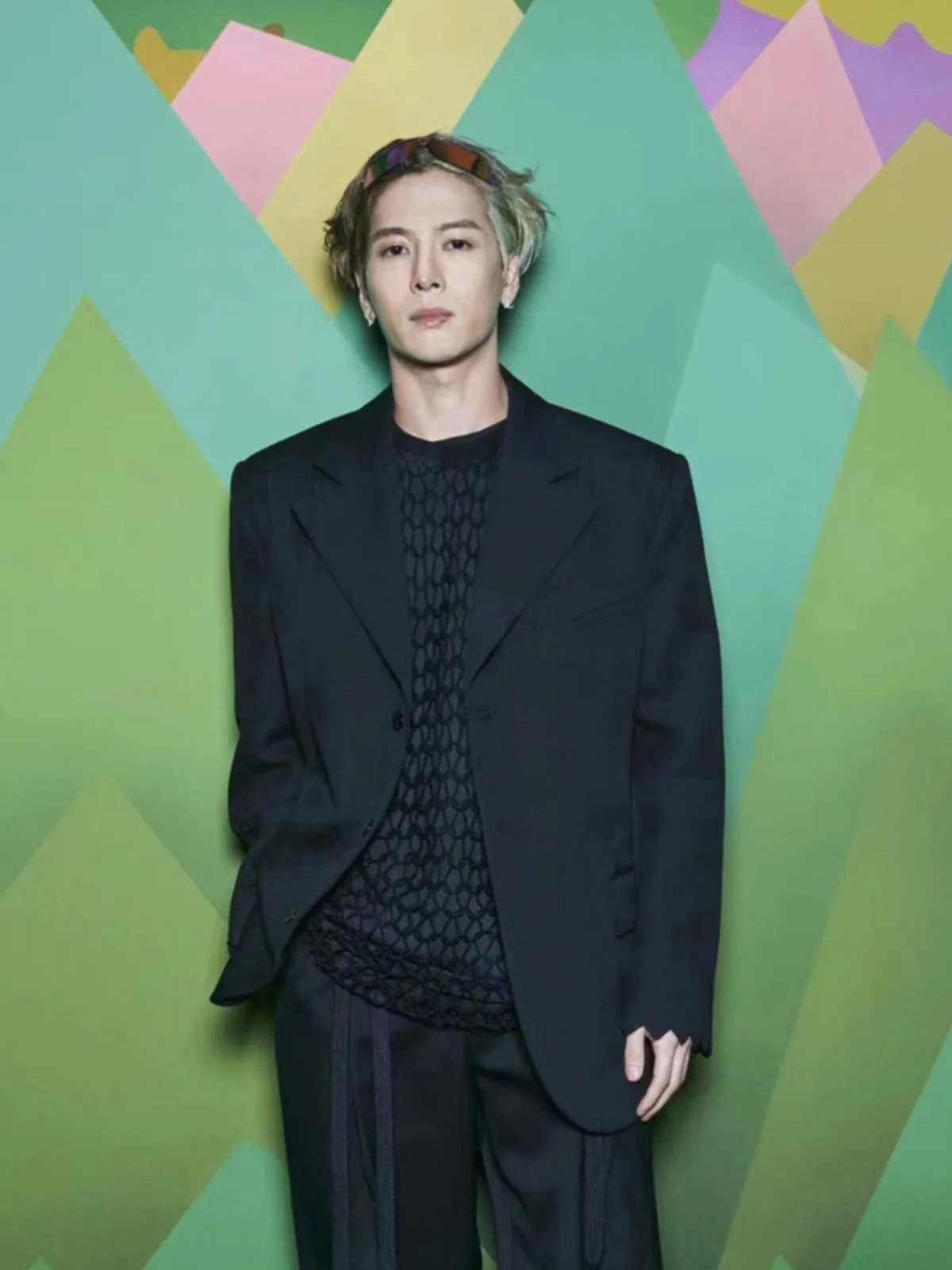 

Мужской костюм с подплечниками в американском повседневном стиле, верхняя одежда с дизайнерским акцентом, в стиле Little West, с длинными рукавами, приталенный крой, молодежный стиль