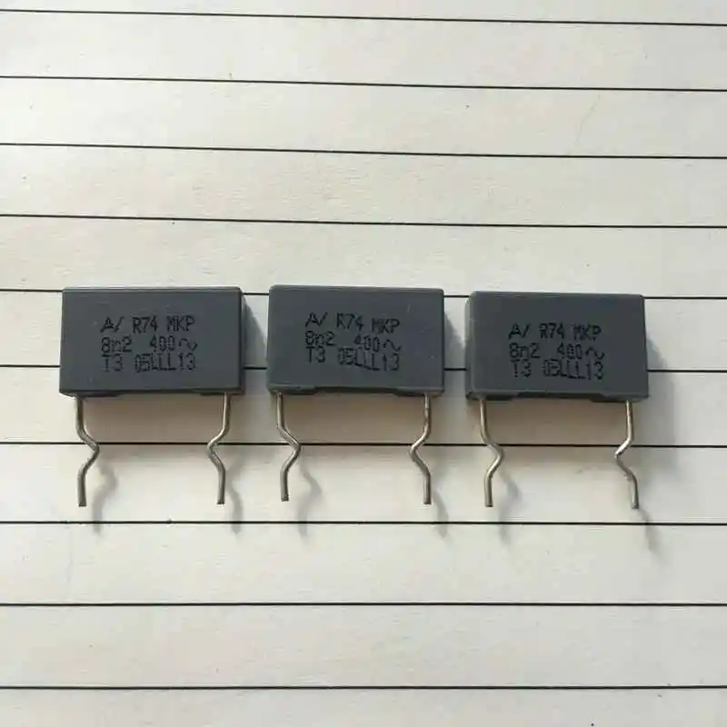 Film Capacitors R74 MKP 8N 2 400V 822J400 8.2NF 8200PF P:15MM