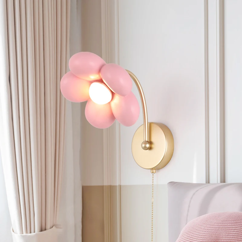 

French Pink Flower Wall Lamp Nordic Cute Gold Wall Sconce Girls Bedroom Bathroom Mirror Lights Bedside Indoor Lighting Fixtures