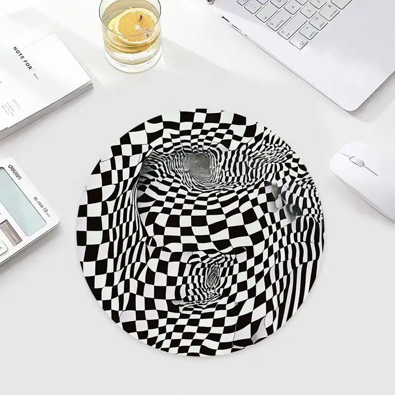 

Black and white checkered simple mouse pad, small round, anti-slip and washable, suitable for home and dormitory use