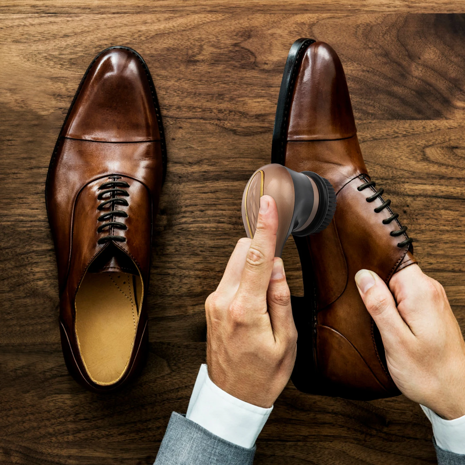 

Электрическая щетка для полировки обуви с 7 сменными насадками для обуви, сумки для дивана, автомобильного коврика, портативный комплект для блеска, инструмент