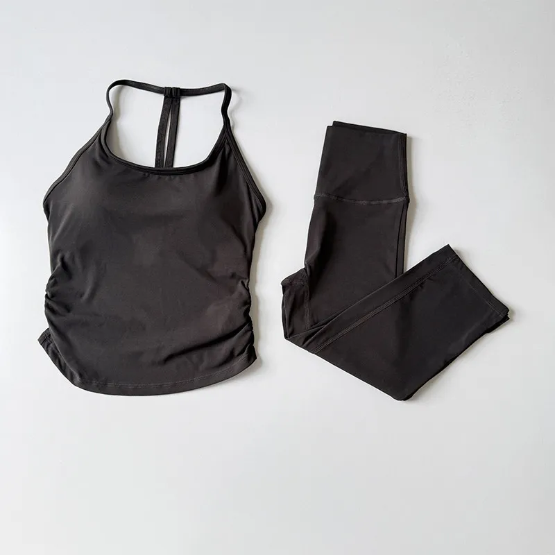 2-teiliges Nude High-Waisted Butt-Lifting Yoga-Set: Fitness-Cropped-Leggings, Sport-BH, stoßfestes Trainings-Oberteil und -Unterteil. – Detail 7