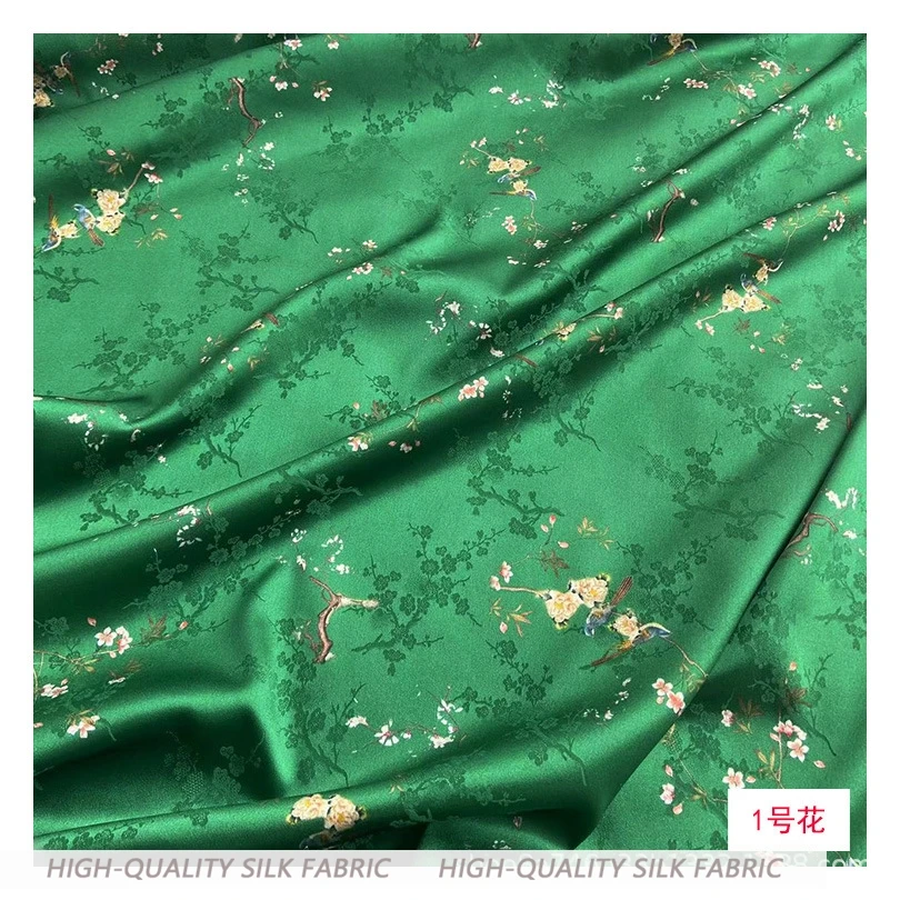 Sommer 19momme bedrucktes Stretch-Jacquard-Satin-Stoff, weiches und glatt drapiertes Cheongsam-Kleid aus Seide