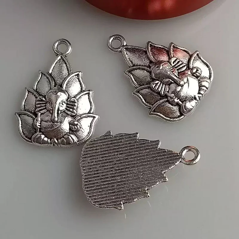 8pcs Silver Color Lotus Seat God Ganesha Pendant DIY Charm Buddhist Necklace Bracelet Jewelry Carfts Making 25*18mm A1897