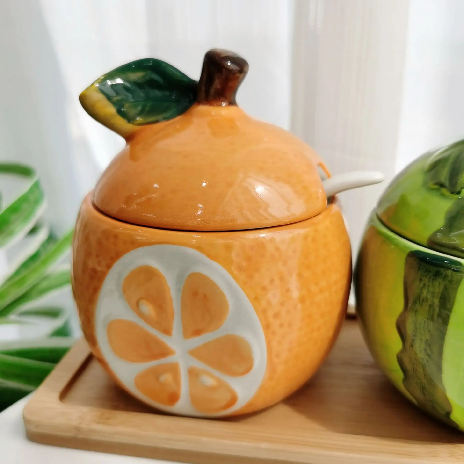 

НОВЫЙ Набор керамических баночек для специй с мультяшным дизайном и ложками, кухонные принадлежности, контейнеры для специй, бутылки для приправ