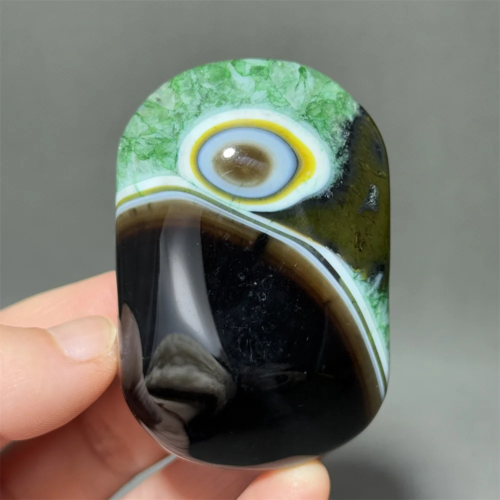 Agate Verte Naturelle : Pierre Précieuse Minérale pour la Collection Énergétique, Reiki, Sorcellerie, Méditation Spirituelle, Massage et Décoration Intérieure