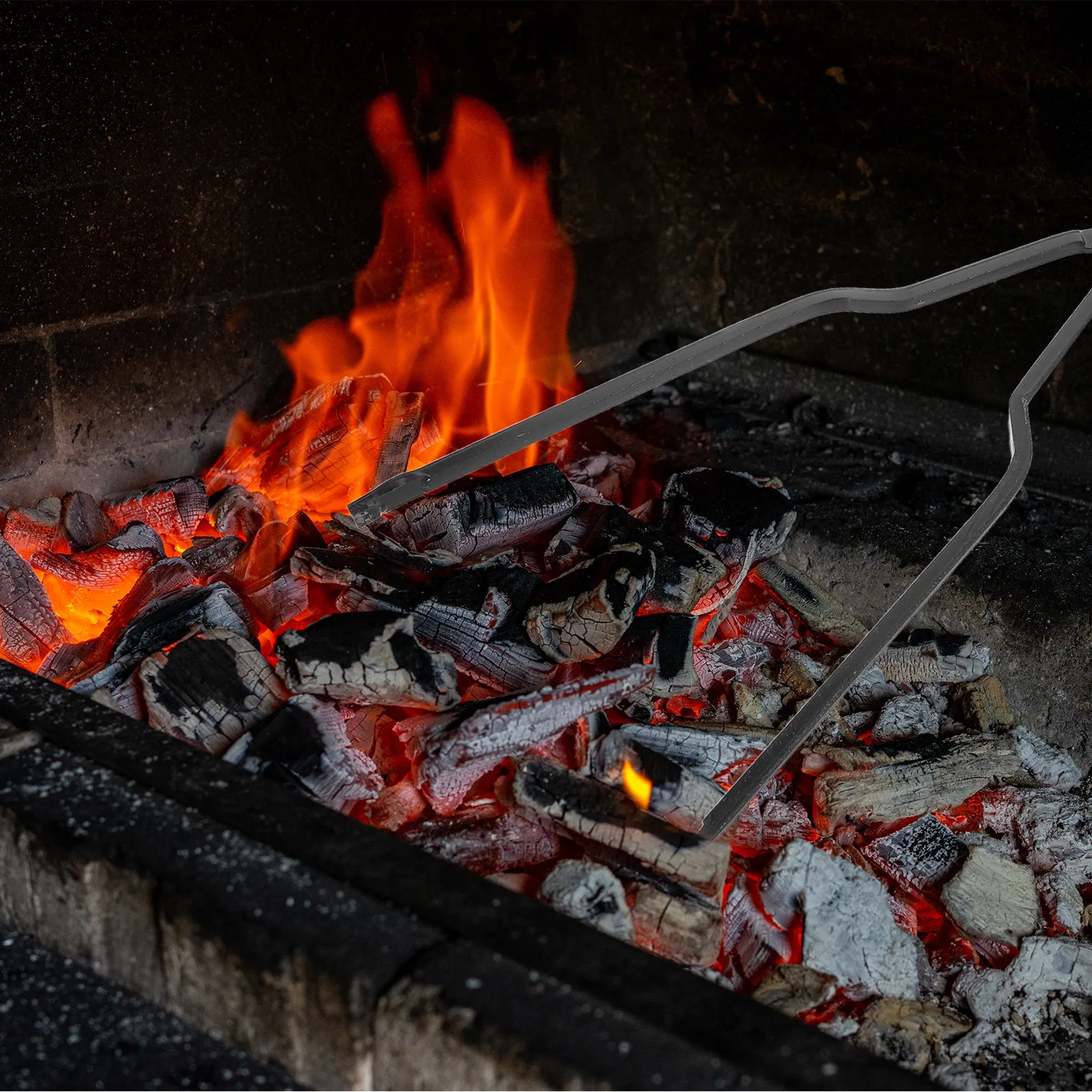 

Heavy Duty Long Handle Fireplace Tong Log Grabber Large Firewood Tongs Fire Pit Campfire Indoor Outdoor Firewood Log Tongs