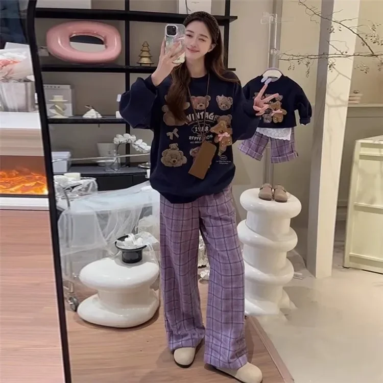 Mother and Daughter Matching Fashion Outfits Korean Style Mom and Baby Girls Sweatshirts with Cute Bear Pin and Plaid Pants Sets