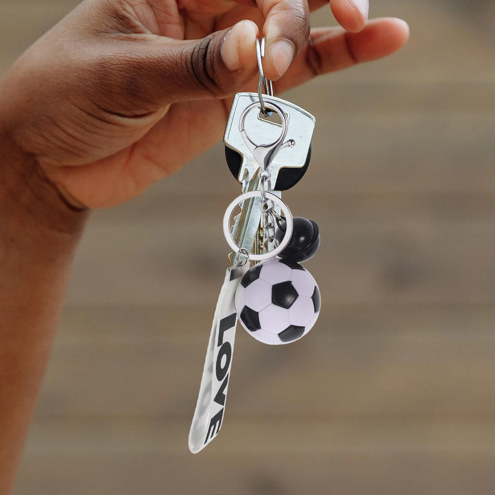 

5pcs Football Keychain Soccer Chains Men Fan Accessories Sports Keychains Team Sports Gifts Valentine Birthday