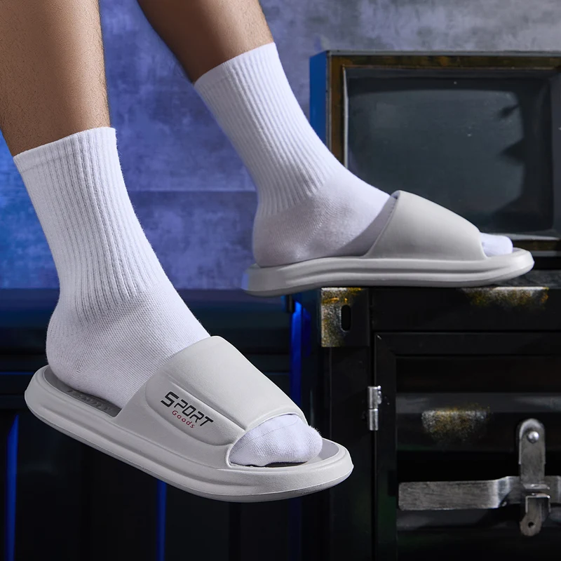 كبيرة الحجم شبشب صيفي الرجال النساء إيفا لينة أسفل داخلي المنزل الشرائح الصنادل أحذية الشاطئ الخفيفة الذكور النعال الوجه يتخبط