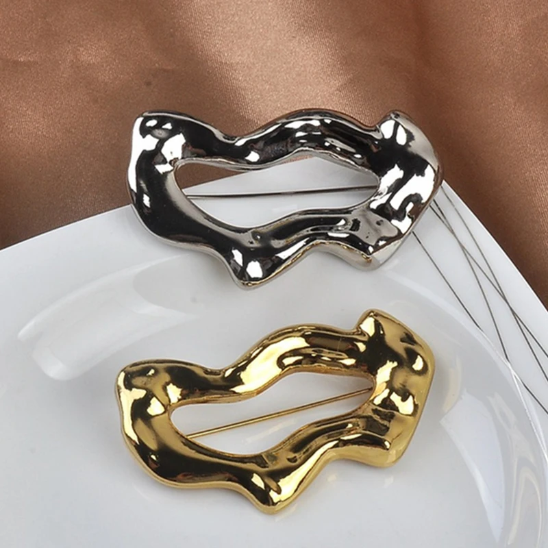 Metal Geometric Brooch For Adult Clothing Ornament Simple Collar Buckles Anti Exposure Multifunction Brooches Pin Accessories