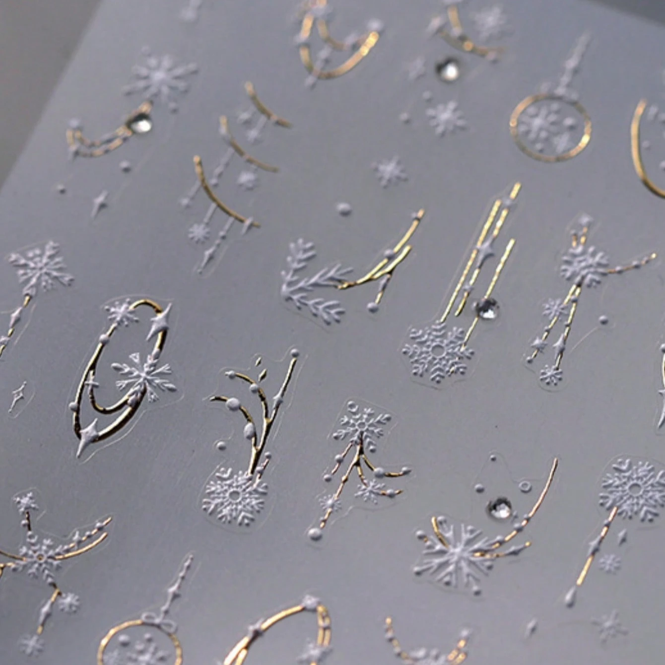 1 Stück Winter-Nagelaufkleber – selbstklebend, glitzerndes geprägtes Design für Nageldekoration, für Feiertagsfeiern, festliche Nagelkunst