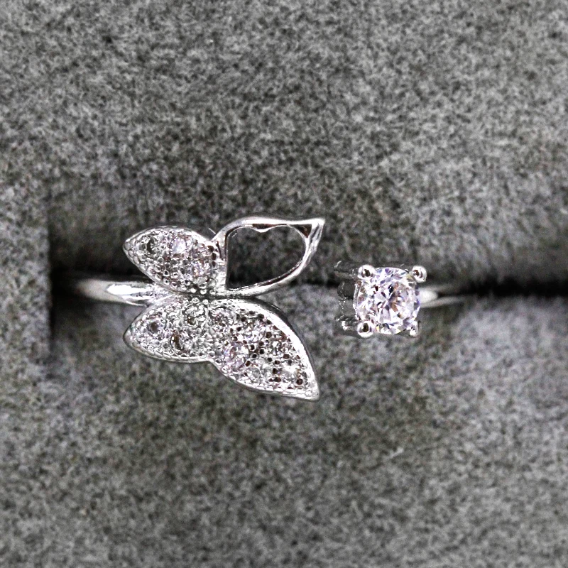 Adjustable women's ring, fashionable insect butterfly shaped jewelry, ideal choice for wedding gifts, Valentine's Day gift