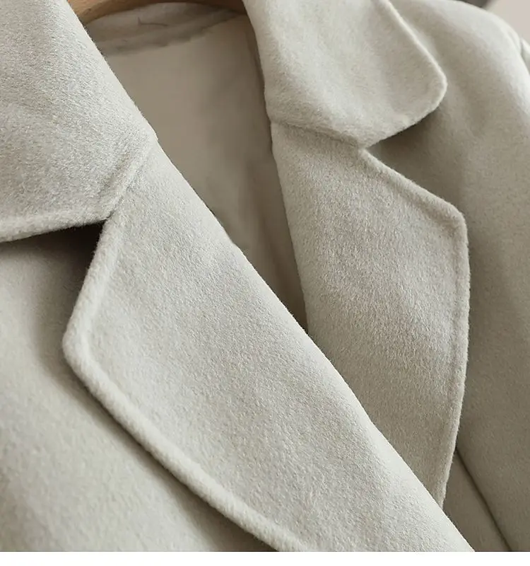 Winter New Women's Down Jacket Commuter Suit Collar Splicing White Duck Velvet Strap Jacket