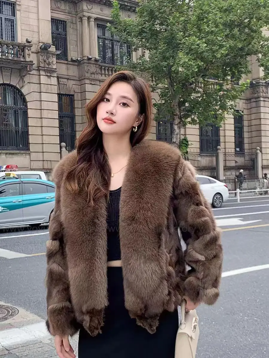 2024 autumn and winter new full leather fox fur coat women\'s short full leather placket V-neck thickened real fur coat