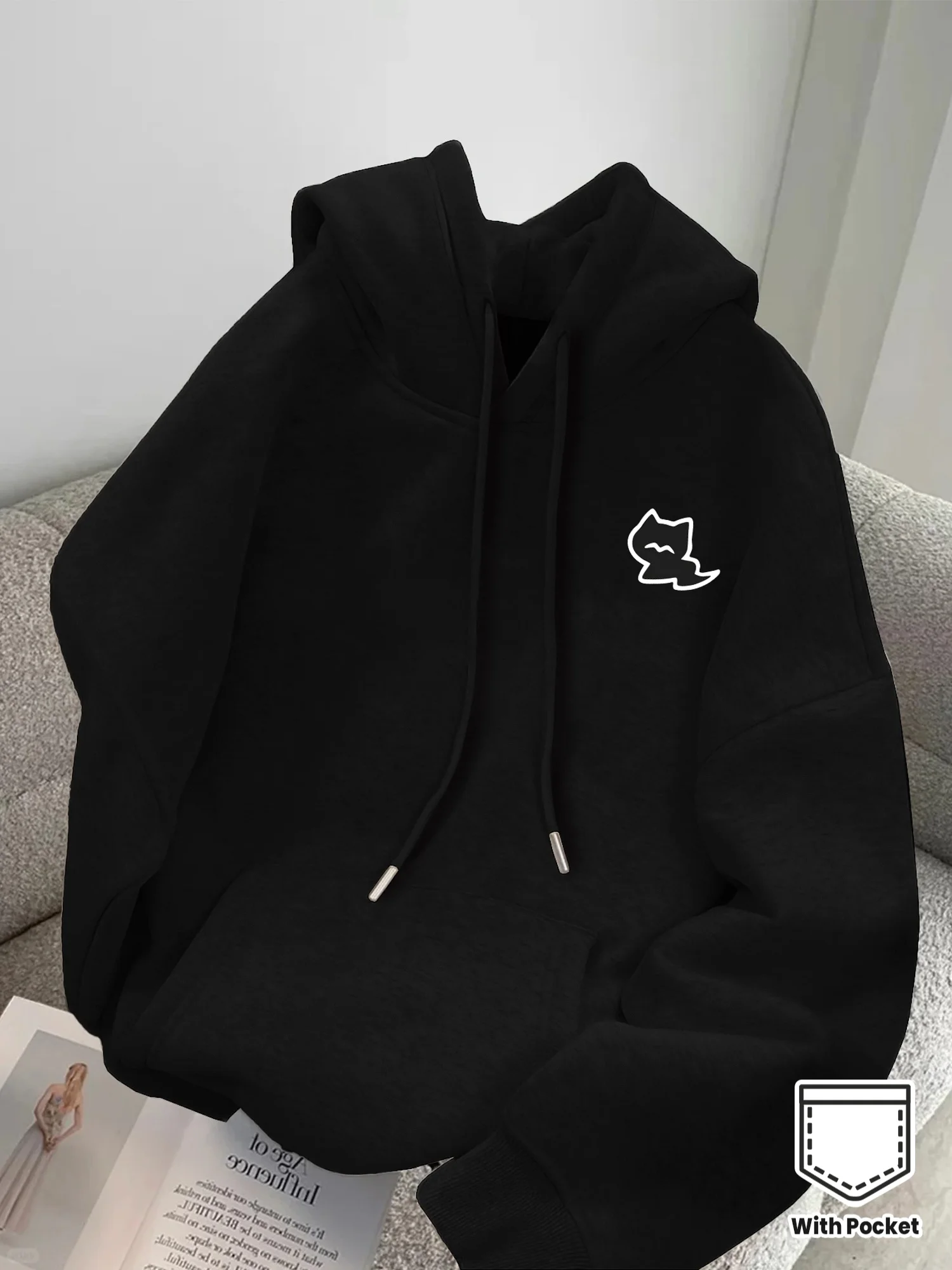 Casual Hoodie Sweatshirt with Letter Pattern, Polyester 100% Knit Fabric, Loose Fit with Hood and Pocket, Micro Elastic, Alphabet Design for Men - Autumn/Winter Collection