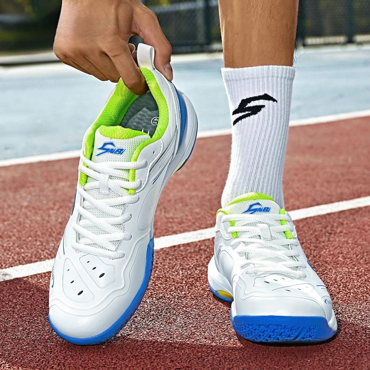 nuove-scarpe-da-badminton-2026-per-uomo-e-donna-calzature-per-coppie-per-campi-indoor-comode-sneakers-sportive-unisex