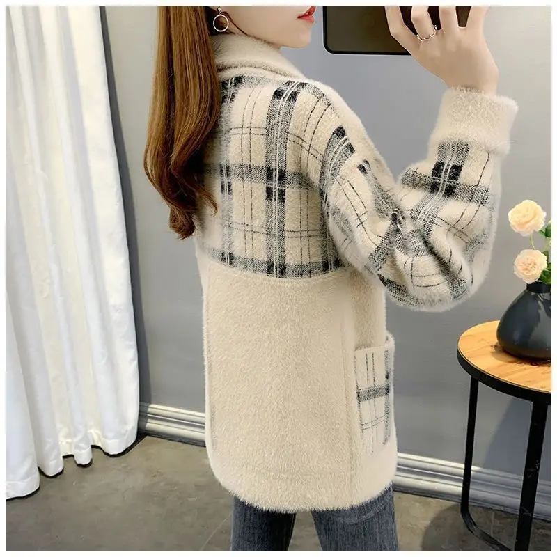 Autumn Winter Turn-down Collar Long Sleeve Fashion Outwear Women High Street Casual Printing Button Pockets Cardigan Warm Tops