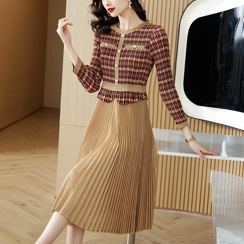 2024 Autumn/Winter New Miyake Folded Dress Women's O-neck Checkered Printed Loose Elastic Knee length Skirt