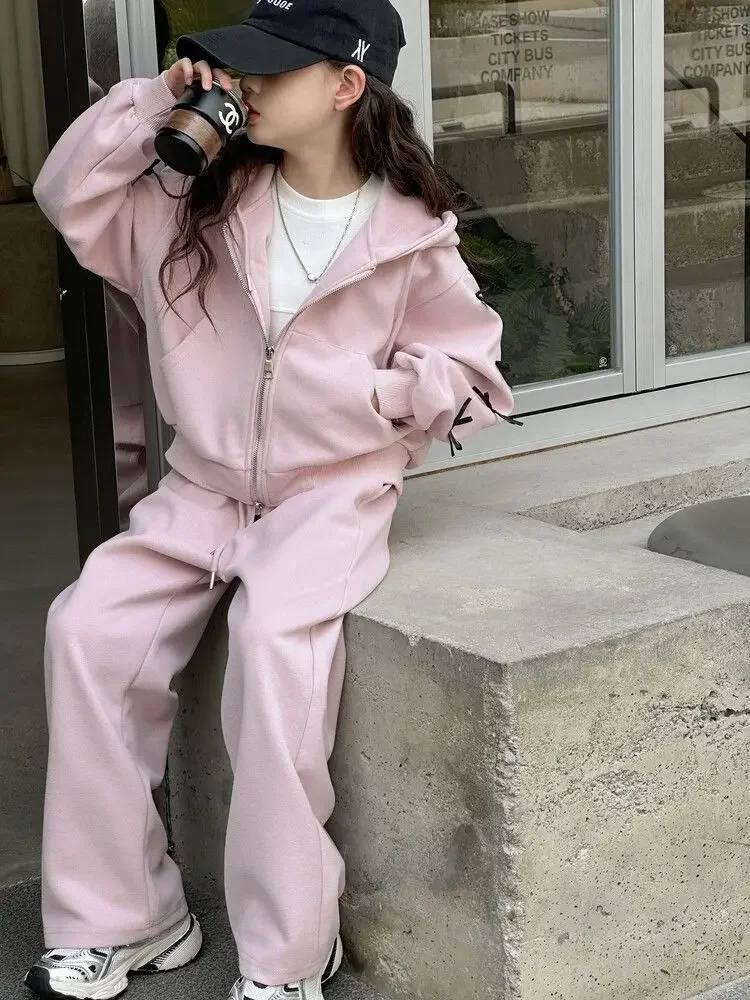 Mädchen-Trainingsanzug mit Kapuze und Schleifendetail – zweiteiliges Outfit im koreanischen Stil mit langärmeliger Jacke und Hose für größere Kinder. – Detail 20