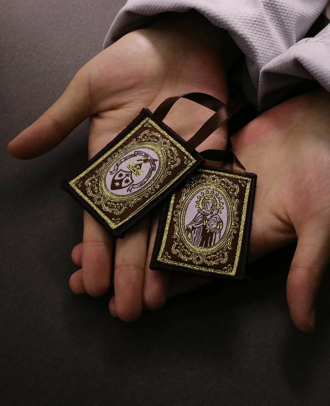 Diyalo 3 Stück/1 Stück katholische Unsere Liebe Frau Carmen und Heiliges Herz Jesu bestickte braune Landsapulare religiöse Schmuck Gebetsgeschenke – Detail 4