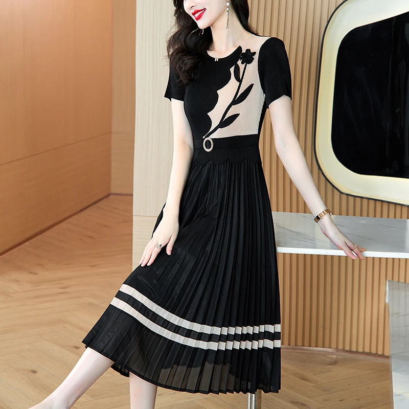 Ele プリーツスカート Dr カラー ブロ スリムフィット エラスティックウエスト 花柄装飾 夏新作 Sle ファッションデザイン 中国ブランド