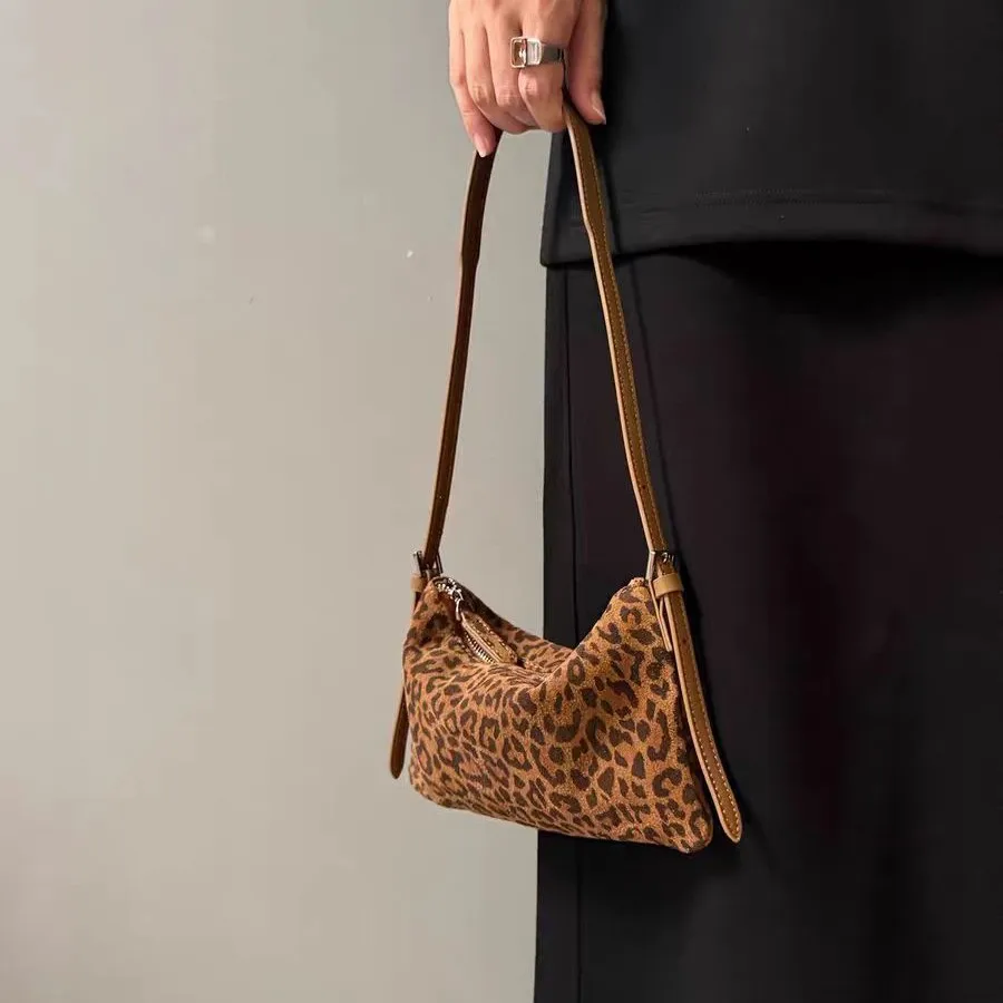 

Leopard Print Mobile Phone Bag Matte Cowhide Leather Women's Bag High-End Retro Versatile Genuine Leather Crossbody Bag
