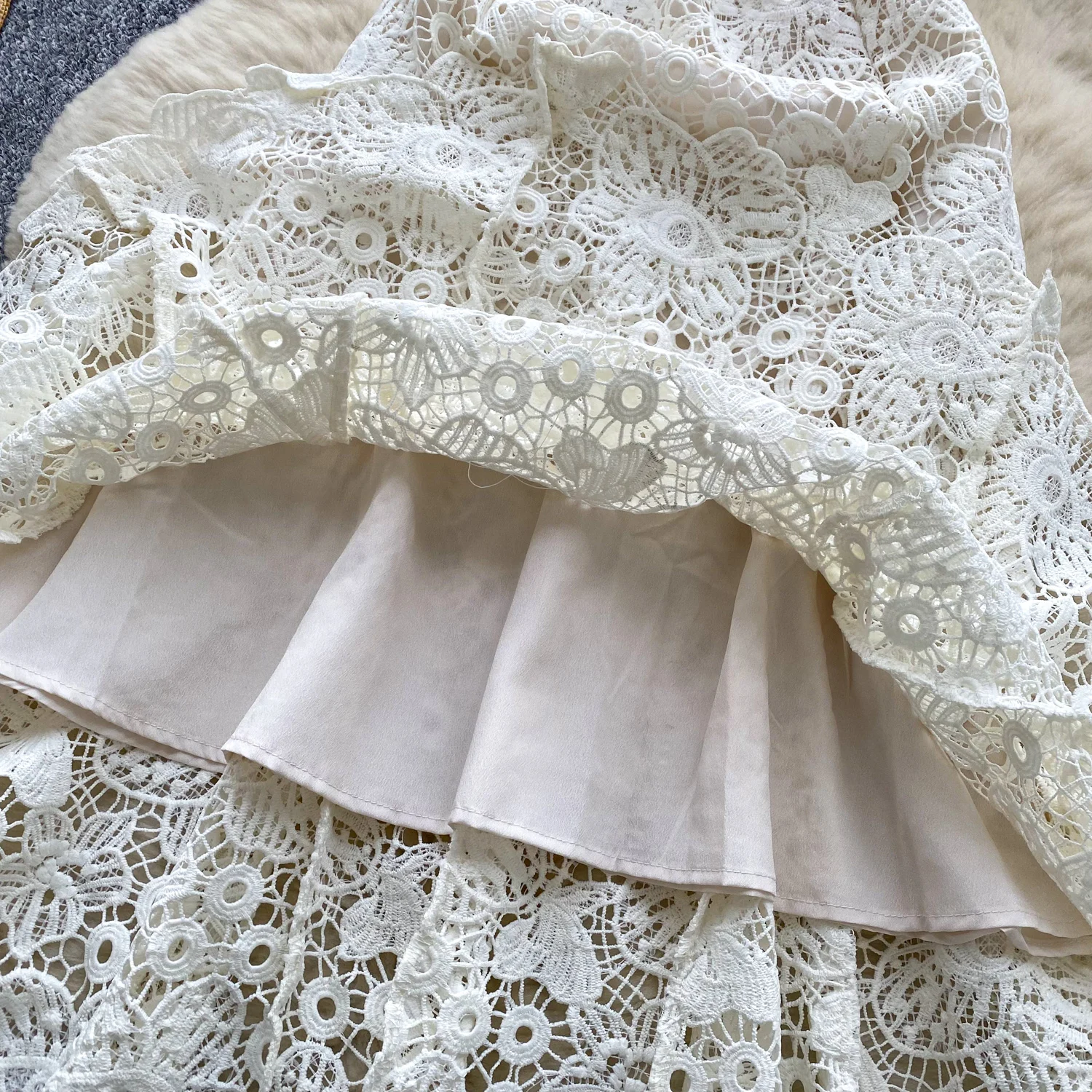 Abito a sirena a maniche corte in pizzo cavo vintage sexy sottile con gancio sottile Abiti estivi chic Abiti da donna per le vacanze