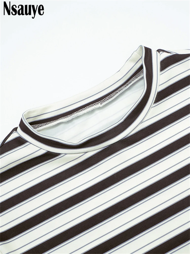 Nsauye 여성 기본 패션 긴 소매 캐주얼 Y2K 스트라이프 티셔츠 탑 + 하이 웨이스트 라운지웨어 팬츠 트랙수트 2 피스 세트 2025