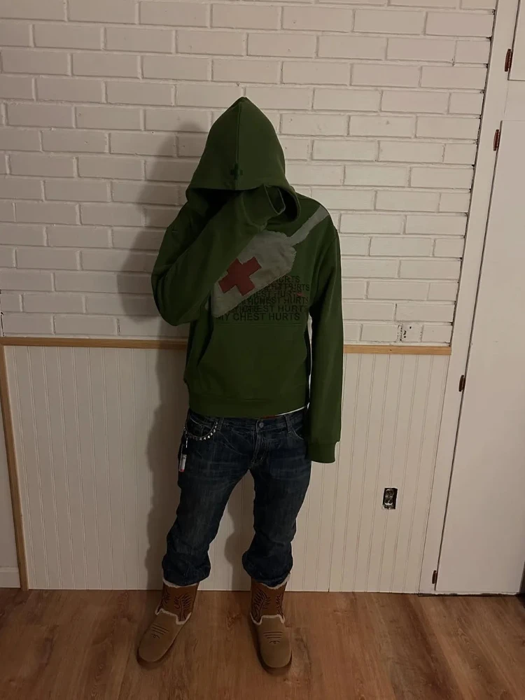 

Американский ретро-стиль уличной моды: универсальные худи-пуловеры в эстетике Харадзюку, персонализированные свитшоты с длинными рукавами и принтами в стиле панк.