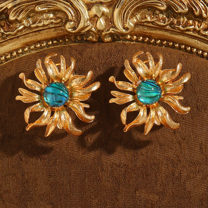 

Vintage Blue Abalone Shell Flower Studs Earring Sunflower Gold Color Woman Trend 2025 Valentine Day Gift Luxury Quality Jewelry