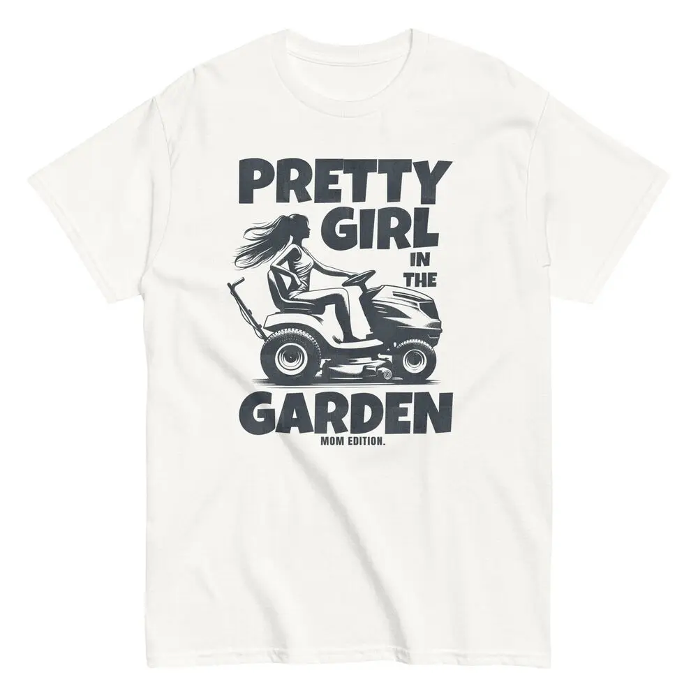 Pretty Girl in the Garden Mom Edition Funny T-Shirt Mother's Day Gardening GiftAnime Pattern Y2KAnime Graphic T-shirts for Men C