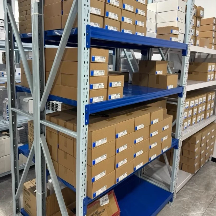 New original Omron CP1W-40EDT PLC input and output module