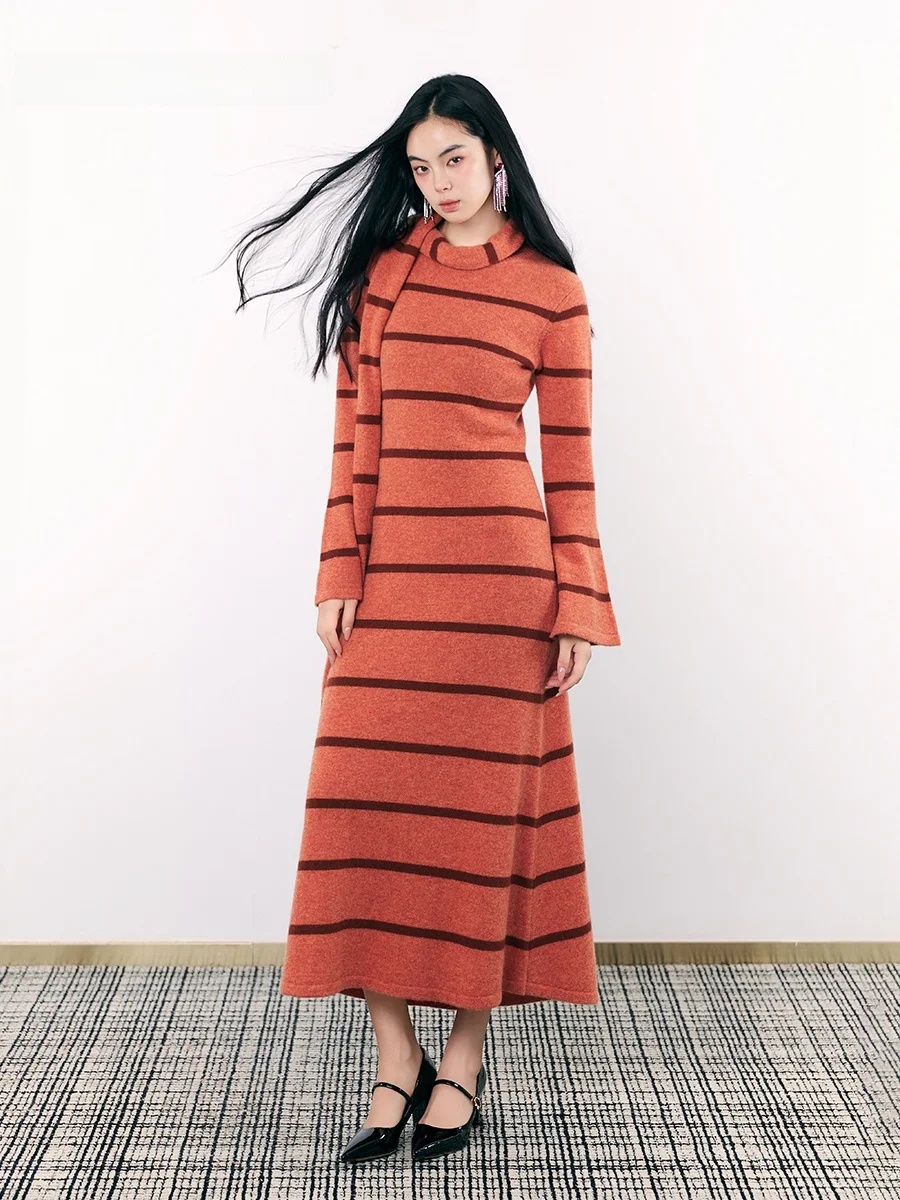 

Комплект женской одежды Nothing Nine: шарф с красными землистыми полосами и модный комплект с коротким рукавом, круглым вырезом, свободного кроя, элегантный, для осеннего сезона