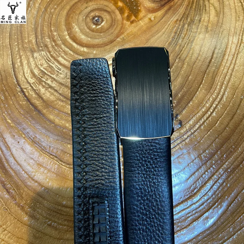 新しいスタイルの本革ベルトメンズハイエンド着用アクリル自動バックルベルトメンズビジネス中年若者向け