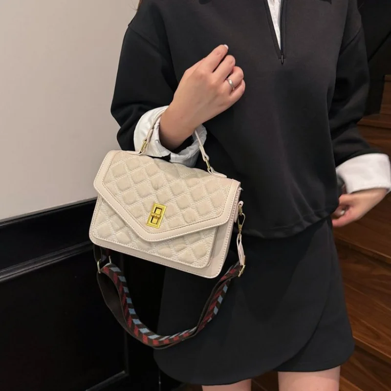 

Luxury High-End Minimalist Simple Tote Bag Women Vintage Leather Unique Solid Color Fashionable Design
