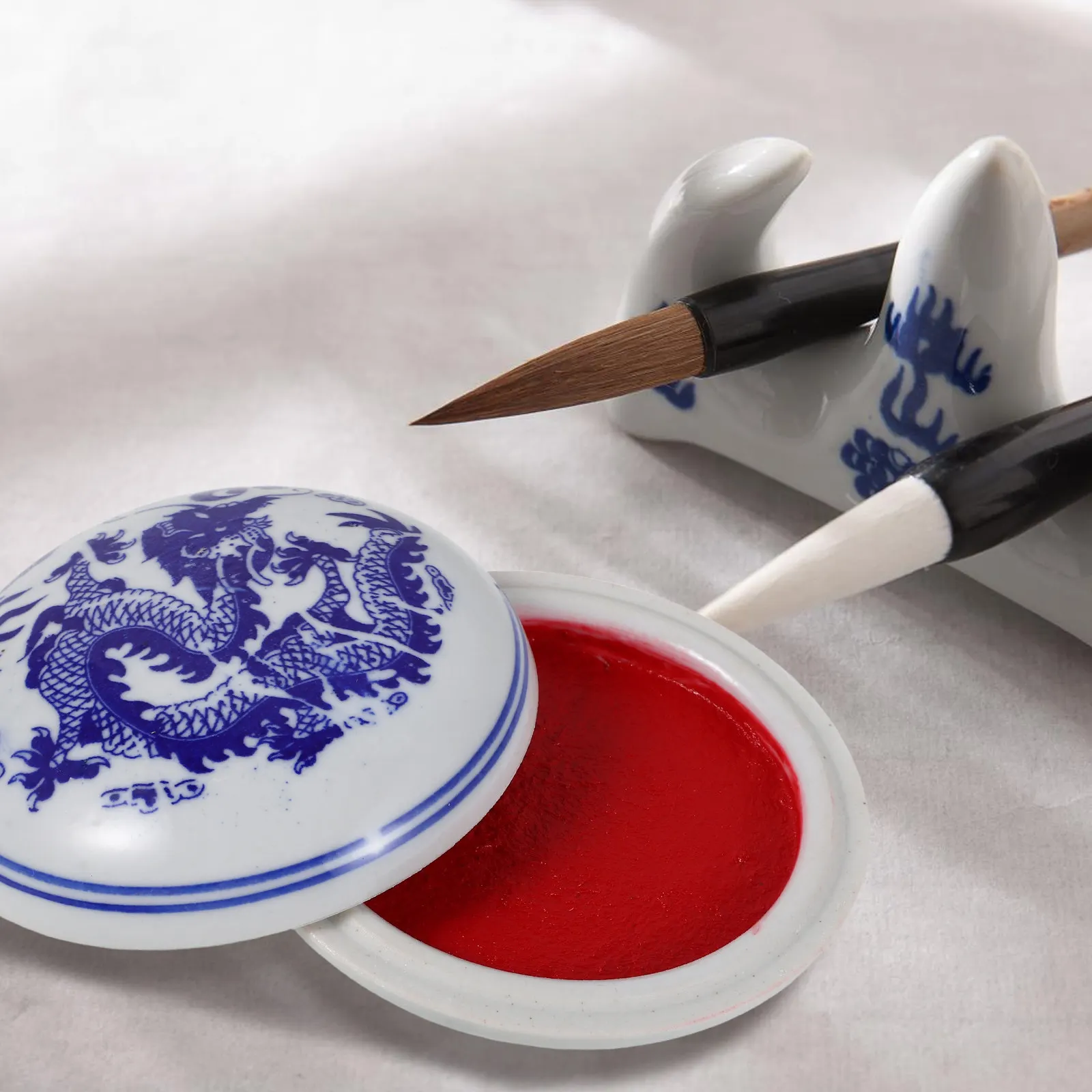 

Chinese Calligraphy Ink Pad Blue White Porcelain Dragon Pattern Ceramic Ink Paste Container Calligraphy Tools Painting Inkpad