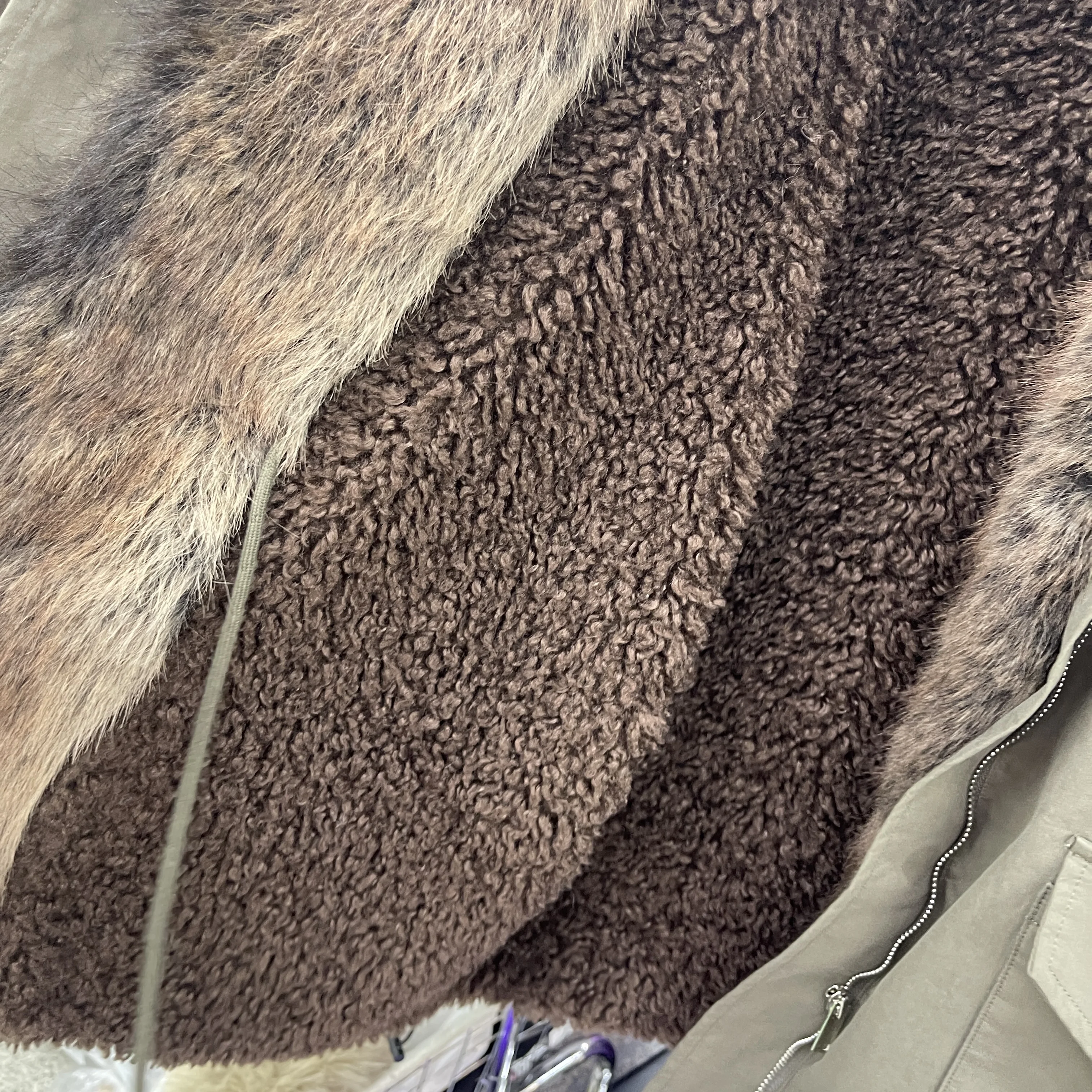 Army Green Parka for Women Winter 2025 New Faux Fur Lining Warm Thickened Workwear Jacket Loose Jacket