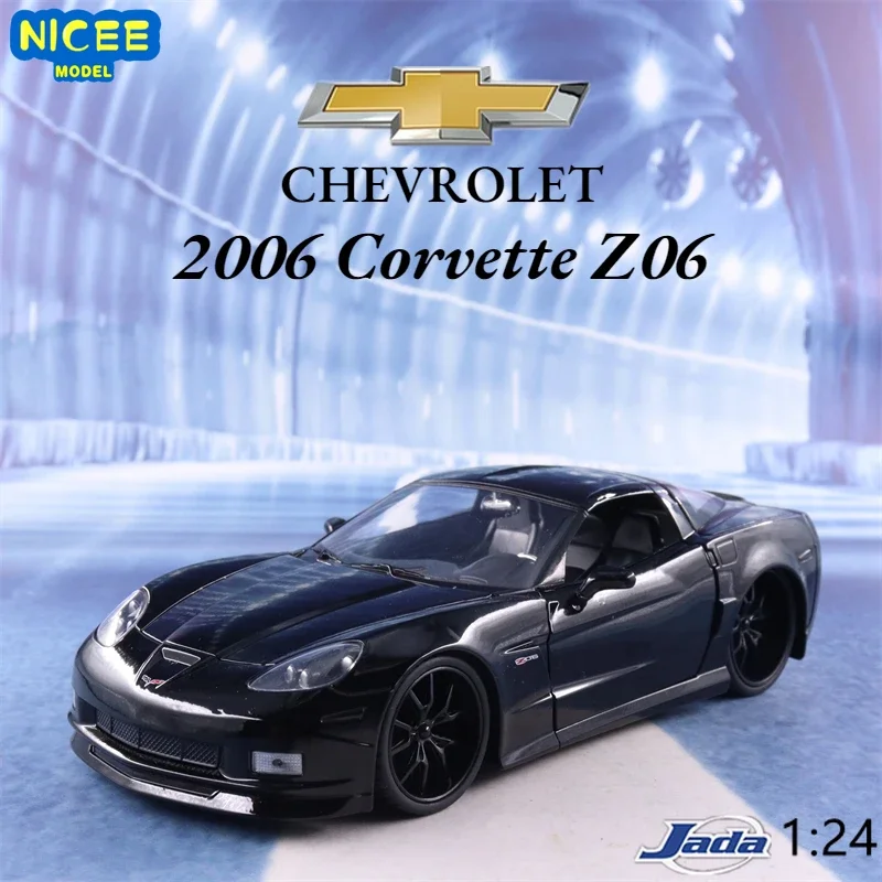 1:24 2006 Chevrolet Corvette Z06 High Simulation Diecast Car Metal Alloy Model Car Toys For Children Gift Collection J137