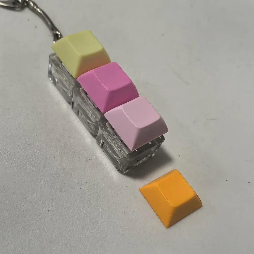 Relaxing DIY Keyboard Fidget Keychain Keys Button Relief Stress Clicker Toy 3 Keys Keycap Pinch Toy Adult