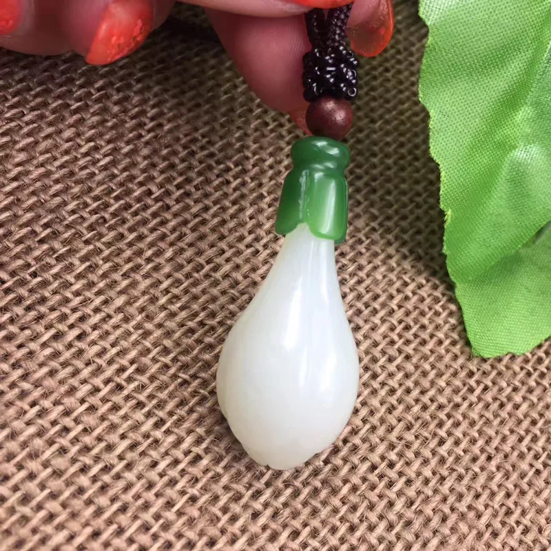 

Natural Xinjiang Hetian Jade White Magnolia Pendant Earring Suit Retro Jewelry 44 *19mm