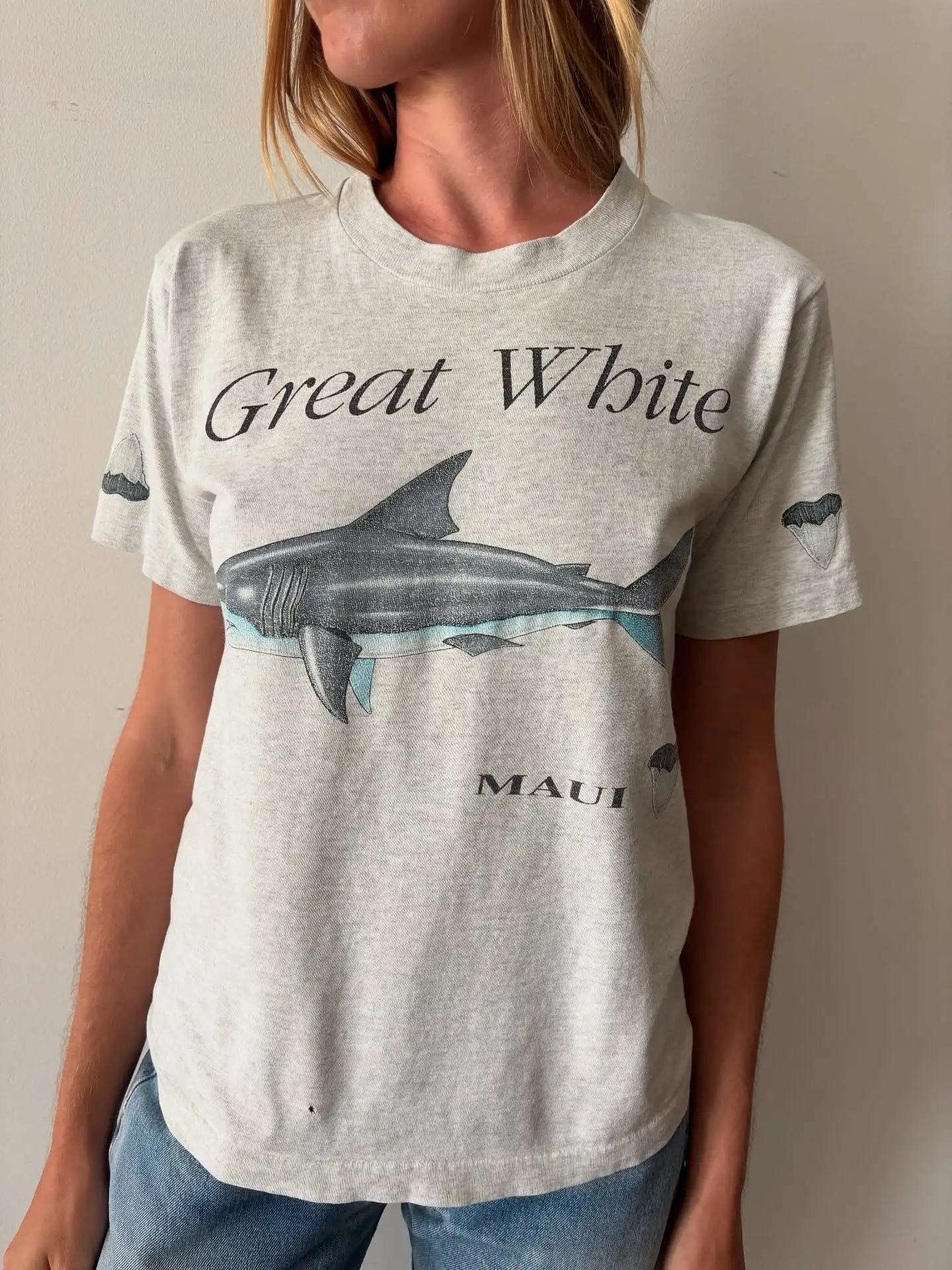 Autismss Treasure House Ocean Fun Shark Dive Camiseta Americana Retrô Oversize de Manga Curta em Linho Cinza Algodão Respirável Verão