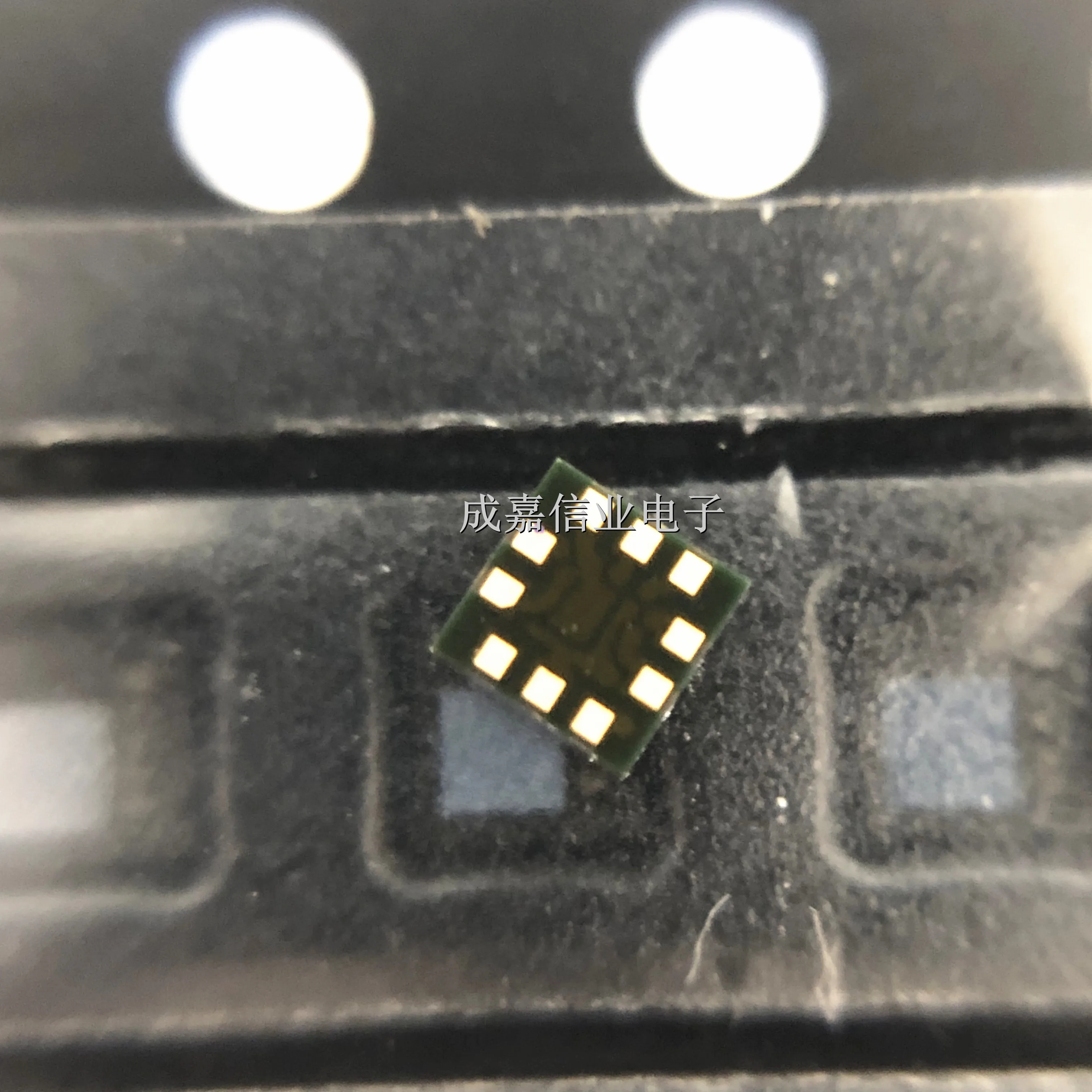 10pcs/Lot LPS22HBTR HLGA-10 Board Mount Pressure Sensors 26kPa to 126kPa I2C, SPI 1.7V to 3.6 V