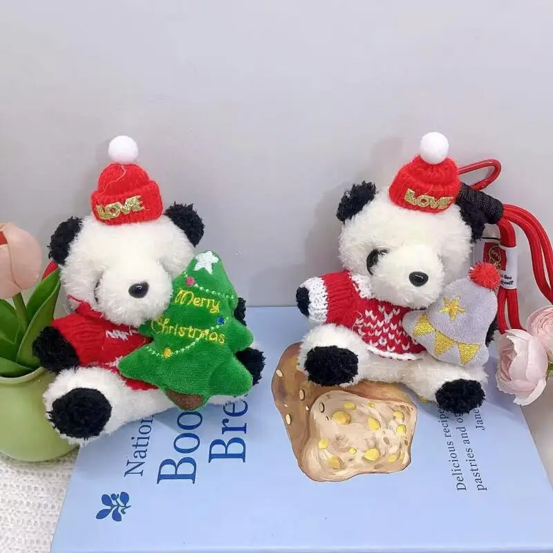 Feliz natal vermelho e verde chapéu de malha camisola trança corda panda abraço sino de natal macio pelúcia boneca chaveiro presente do casal