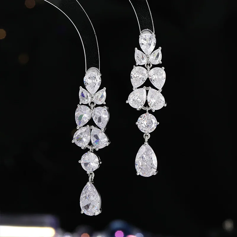 

AAA Zircon stud earrings with a niche high-end feel, new 925 silver needle light luxury water drop earrings