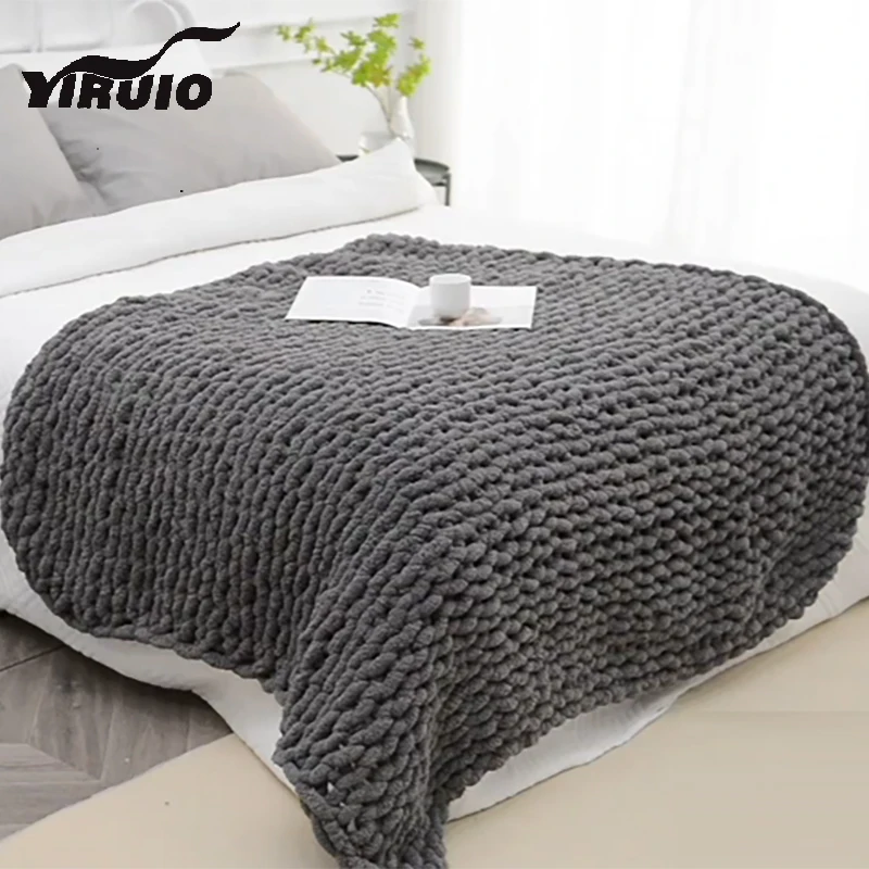 YIRUIO Luxury Soft Fluffy Bed Quilt Blanket Wearable Wrap Warm Cozy Throw Blanket Chenille Knot Bedspread Bed Sofa Cover Blanket