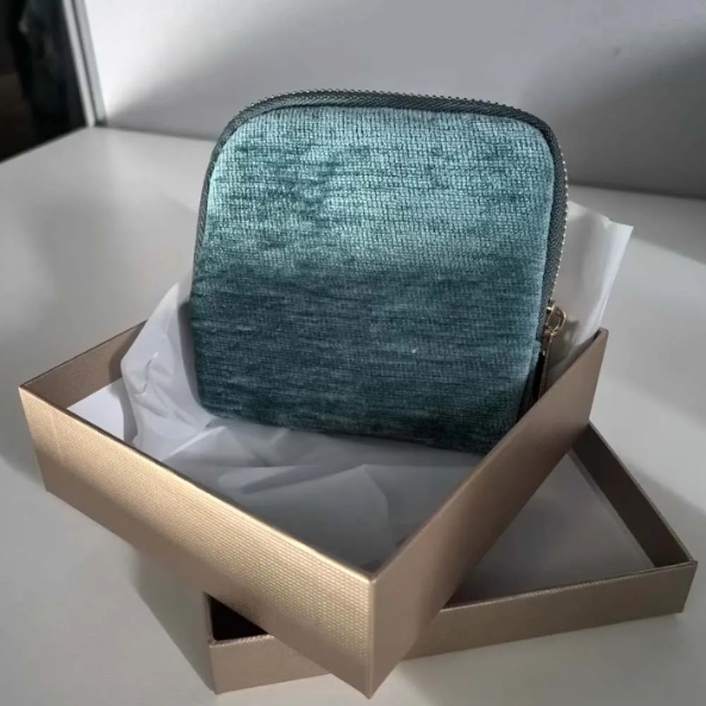 

Multi-Layered Flannel Jewelry Zipper Bag Anti-lost Portable Jewelry Storage Pouch Soft Solid Color Cloth Jewelry Organizer