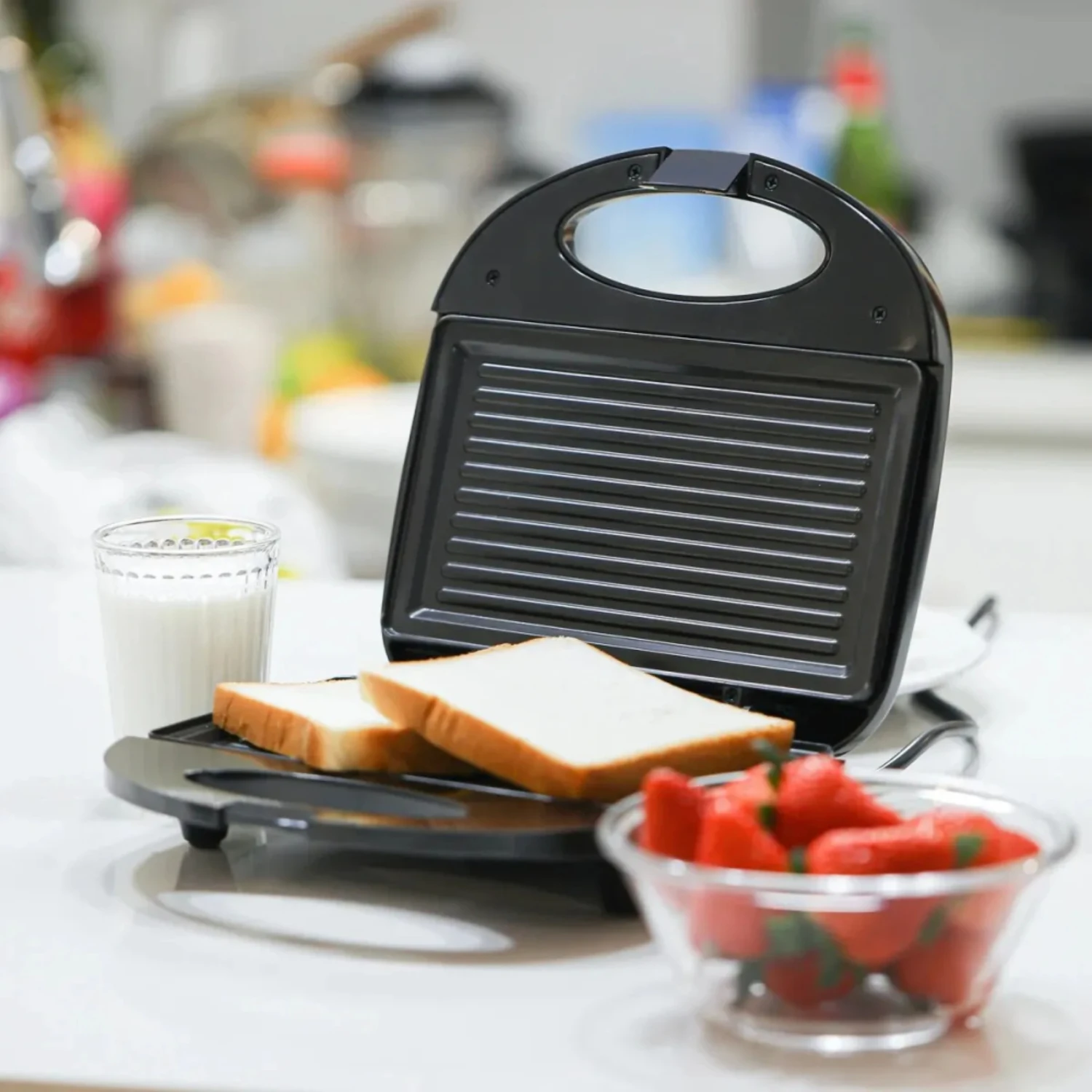 Alat dapur elektrik, pembuat Sandwich anti lengket untuk sarapan lezat, 750W efisien