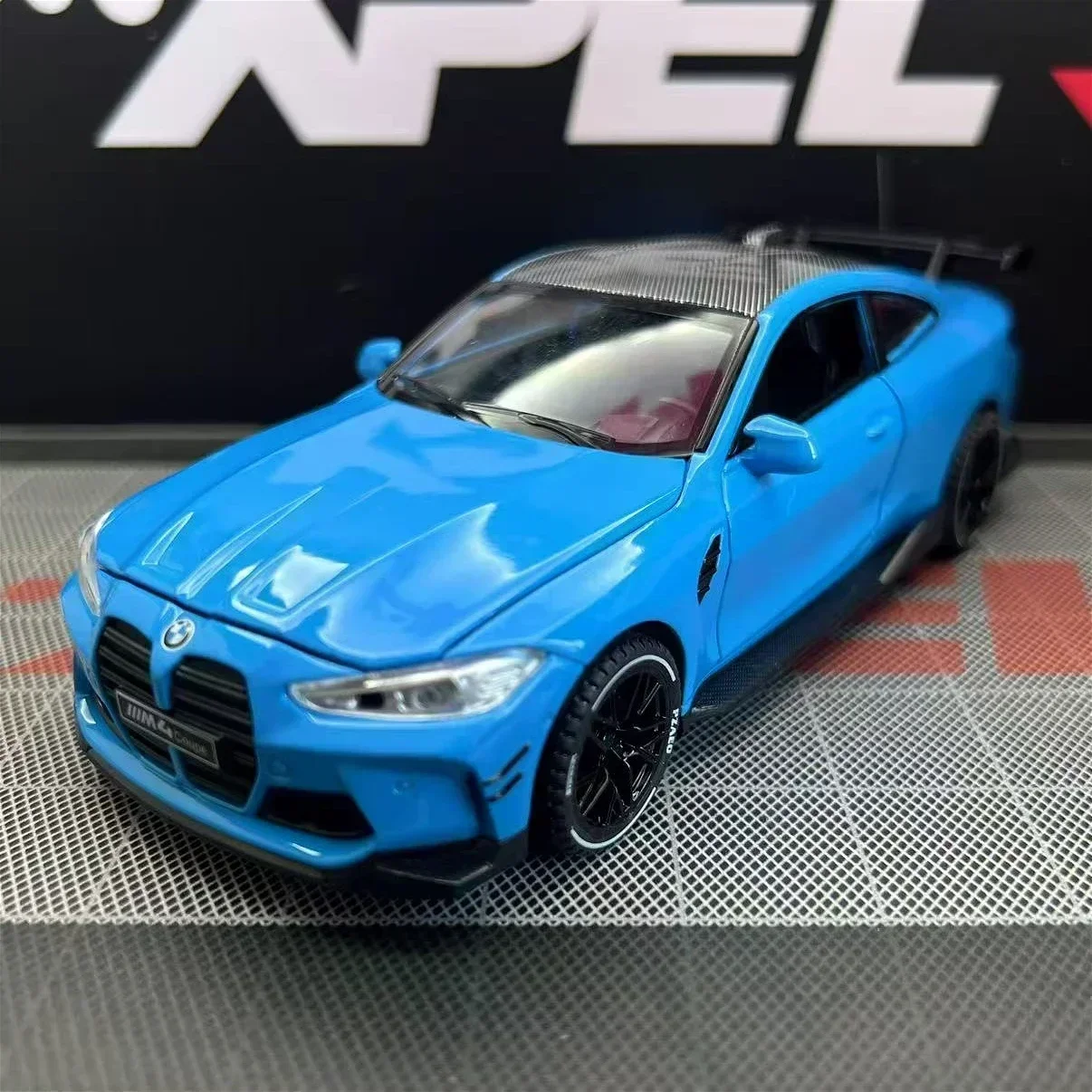 1:32 BMW M4 쿠페 스포츠카 높은 시뮬레이션 다이캐스트 금속 합금 모델 자동차 사운드 라이트 풀백 컬렉션 어린이 장난감 선물